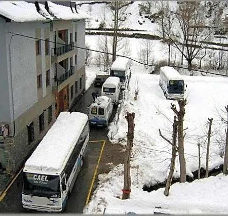 Puitavaca Otel Ribera de Cardós